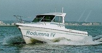 Rodumna 4, jeanneau Merry Fisher 650. Passez votre permis bateau fluvial, permis bateau mer côtier et permis bateau hauturier, à Besanon et à Lyon auprès du bateau école Richard Audinet. Depuis 1967 à votre service. Formalités réduites, examens toutes les semaines.